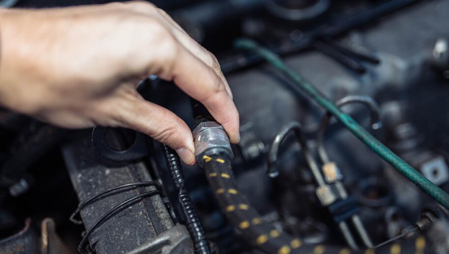 Asegúrese de que no haya combustible expuesto al rocío