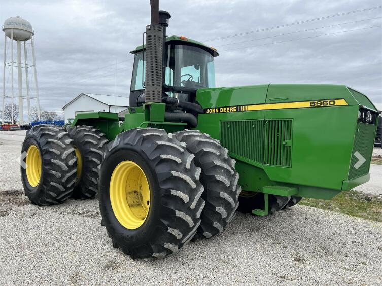 Tractor John Deere 8960