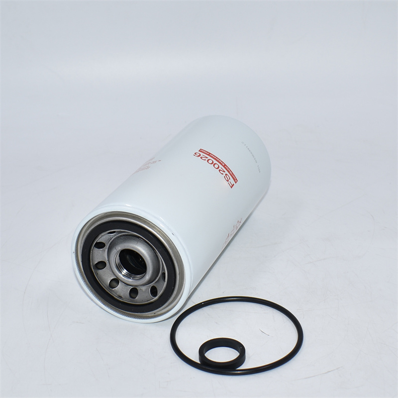 Separador de agua y combustible Fleetguard FS20026 SN40861