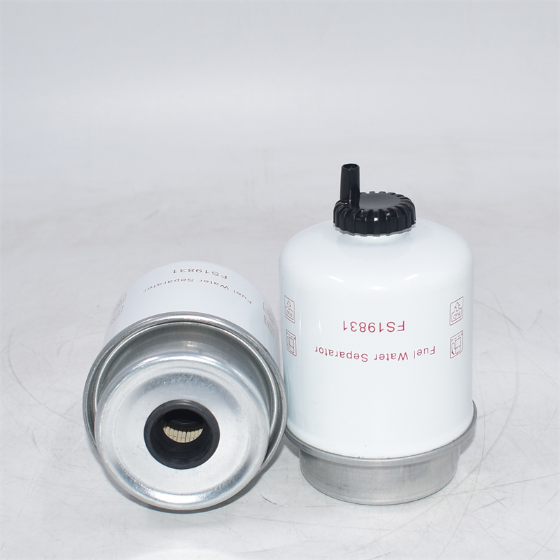 FS19831 Separador de agua y combustible RE64449