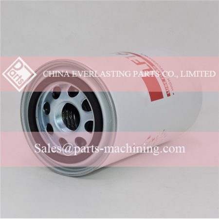 Intercambie el filtro de aceite OEM Fleetguard LF16061