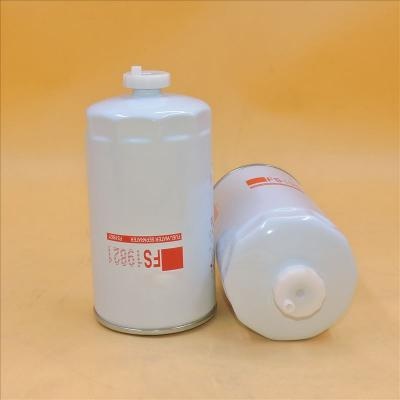 Separador de agua y combustible FLEETGUARD FS19821,P550904,SFC-2203
