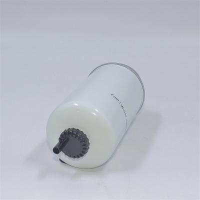 Separador de agua y combustible RE517180 original RE509036 WK8151 35634 en stock