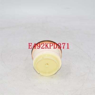 E492KPD371 Filtro de combustible WF8429 Personalizado