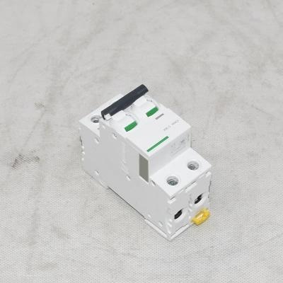Interruptor automático IC65N-C25A-2P de 25 A, 50/60 Hz