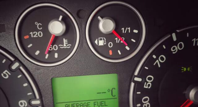 Cómo los administradores de flotas pueden fomentar hábitos de conducción eficientes en el consumo de combustible
